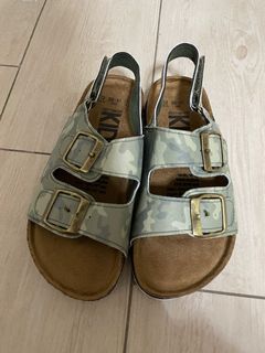 （分類：）位於 。 由 natnat_tsui 提交（商品編號 1104871784，圖片 1）。簡介： 。