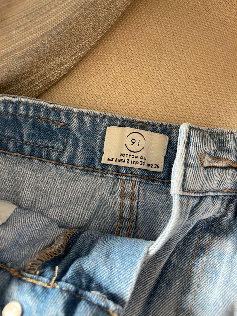 Cotton On Denim Skirt (Category: Skirts) located in San Juan City. Submitted by helpmedeclutterplsty (Listing ID 1104806326, Image 2). Description: .