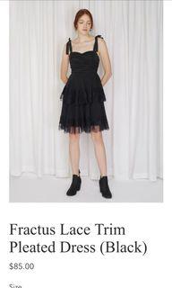 Fractus Lace Trim Pleated Dress (Black)