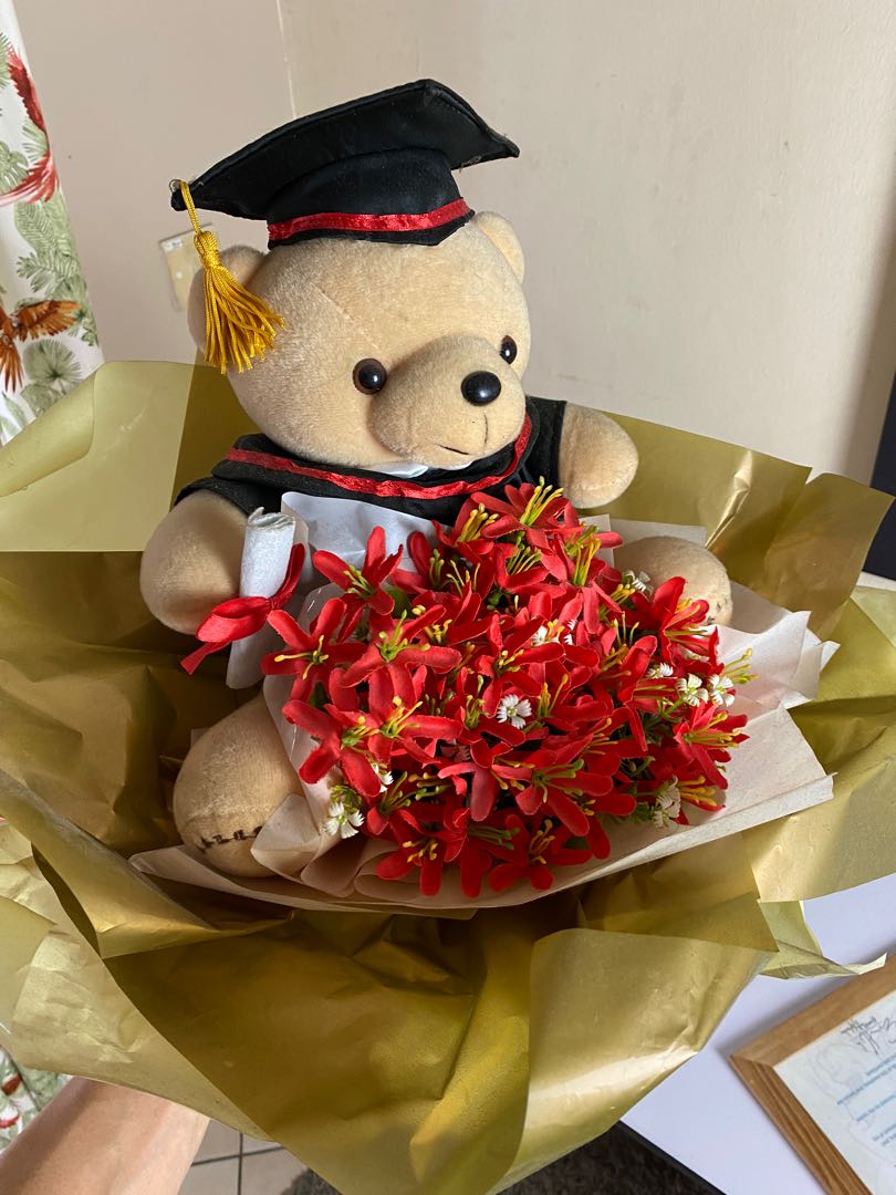 Graduation teddy bear bouquet