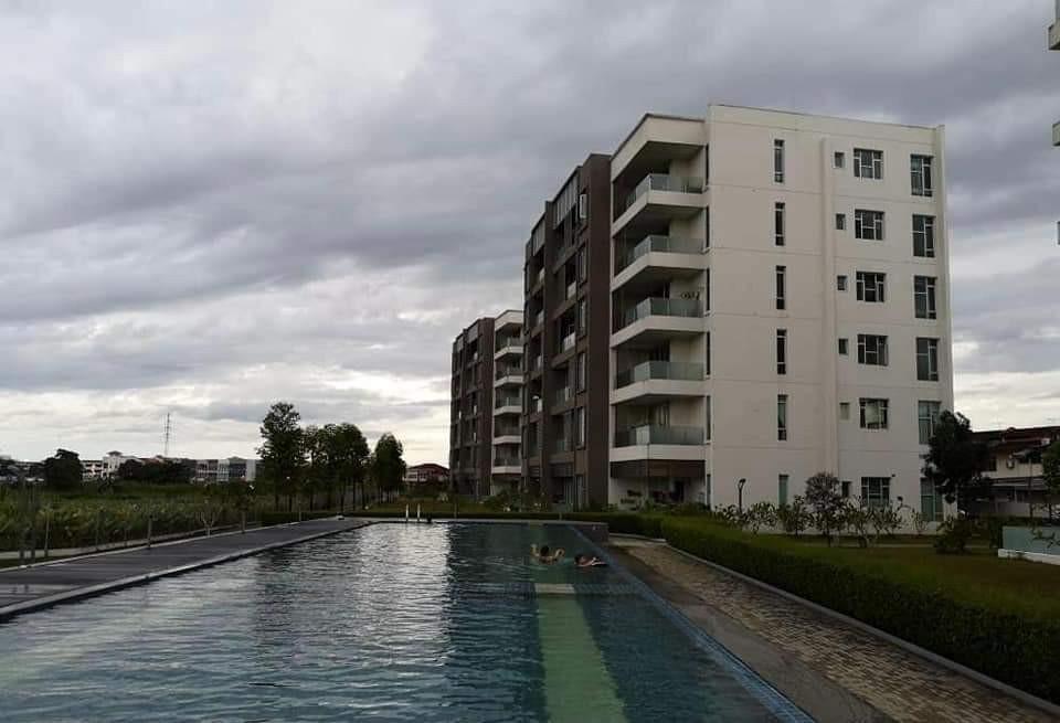 Greenwich South Condominium Batu Kawa For Rent Property Rentals On Carousell