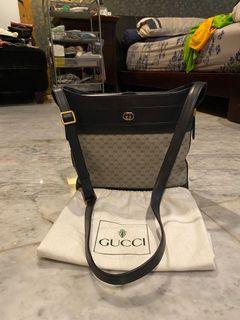 Gucci Vintage messenger bag Authentic