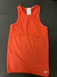 (Category: ) located in . Submitted by thriftinggoods2021 (Listing ID 1104854912, Image 1). Description: .