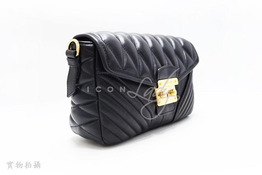 Miu hot sale miu 5bd062