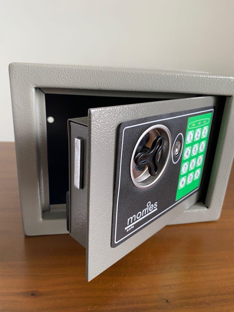 Storage safe. Morries 4kg size. MS23DW. Used. No spare keys but functional with keypad