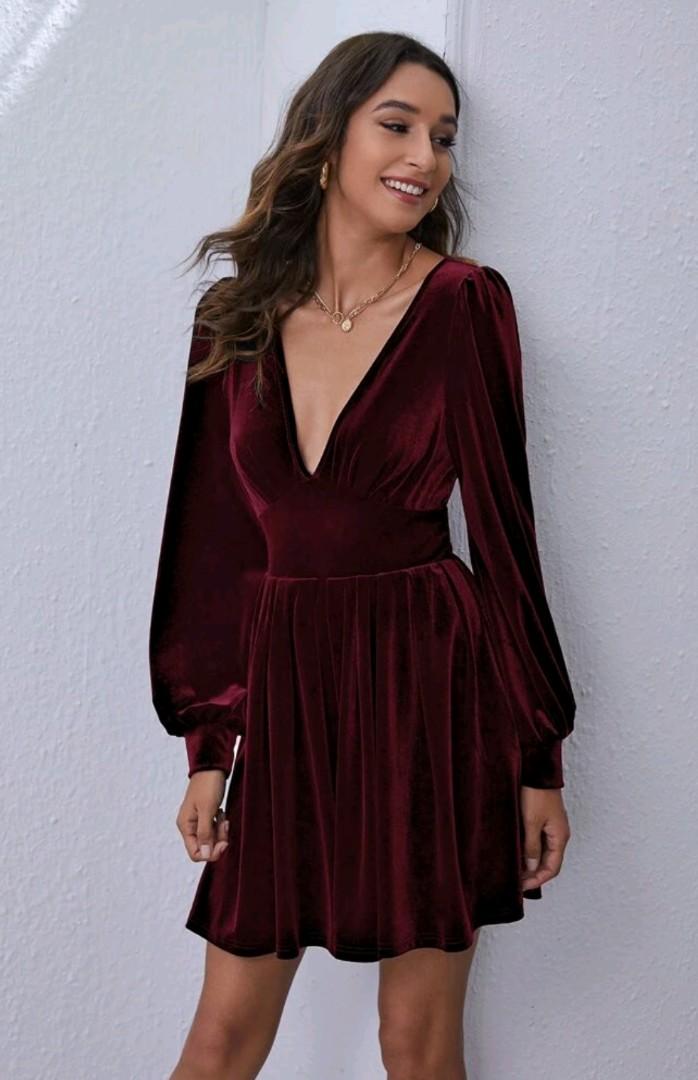 SHEIN Plunging Neck Lantern Sleeve 
