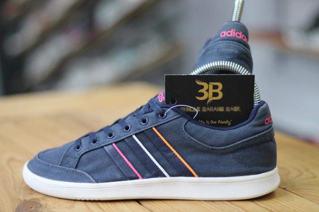 Adidas shoes size 4.5 top