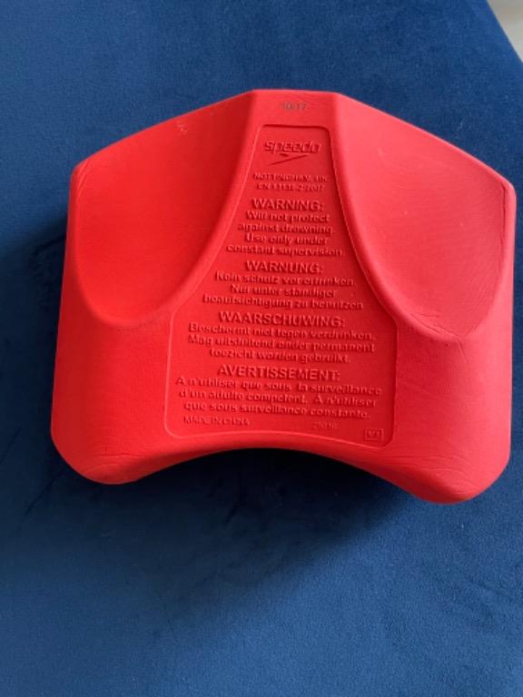 Speedo pull buoy swimming tool, like new, Sports Equipment, Sports ...