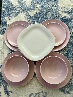 Moving out sale Plates & Bowls (Free 4 Melamine plate)