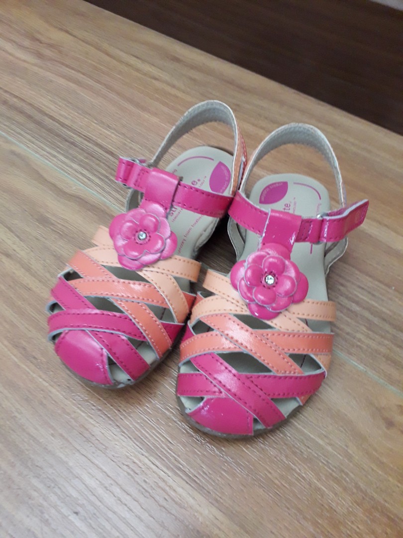 Stride rite deals lily sandal
