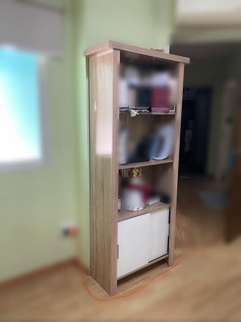 used bookshelf/shelf, Furniture & Home Living, Furniture, Shelves, & Racks on Carousell