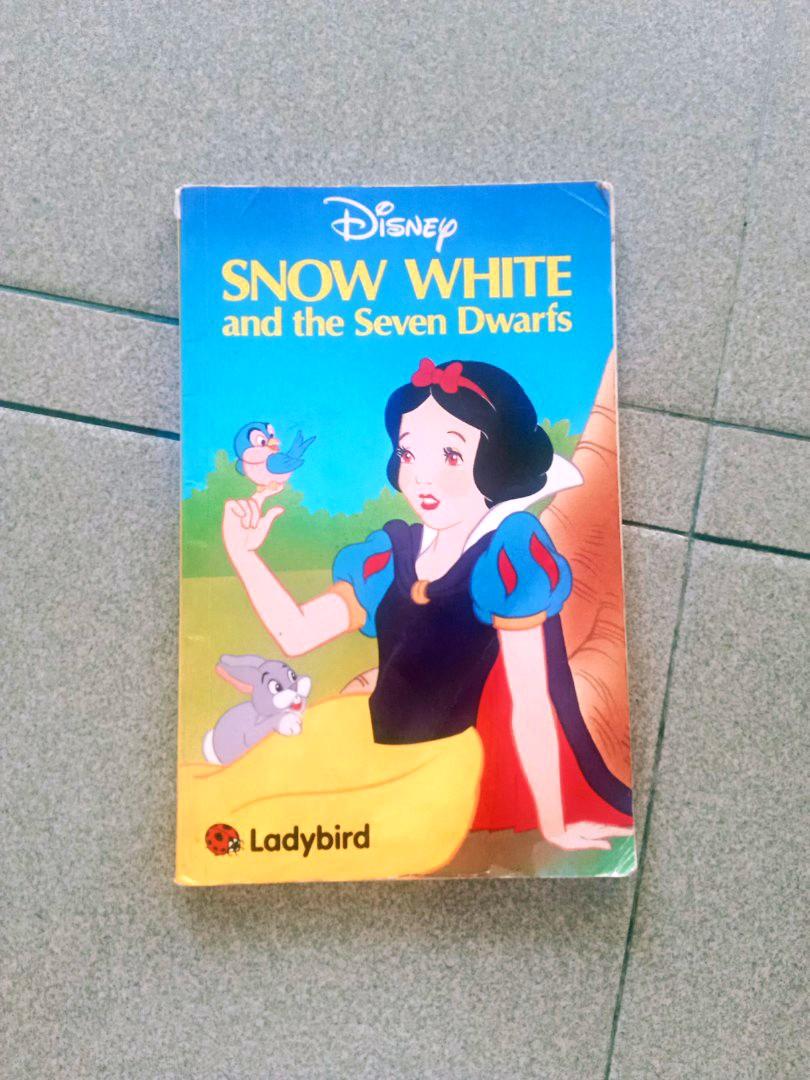 Vintage 1991 Disney Snow White And The Seven Dwarfs Story Book Hobbies And Toys Books 