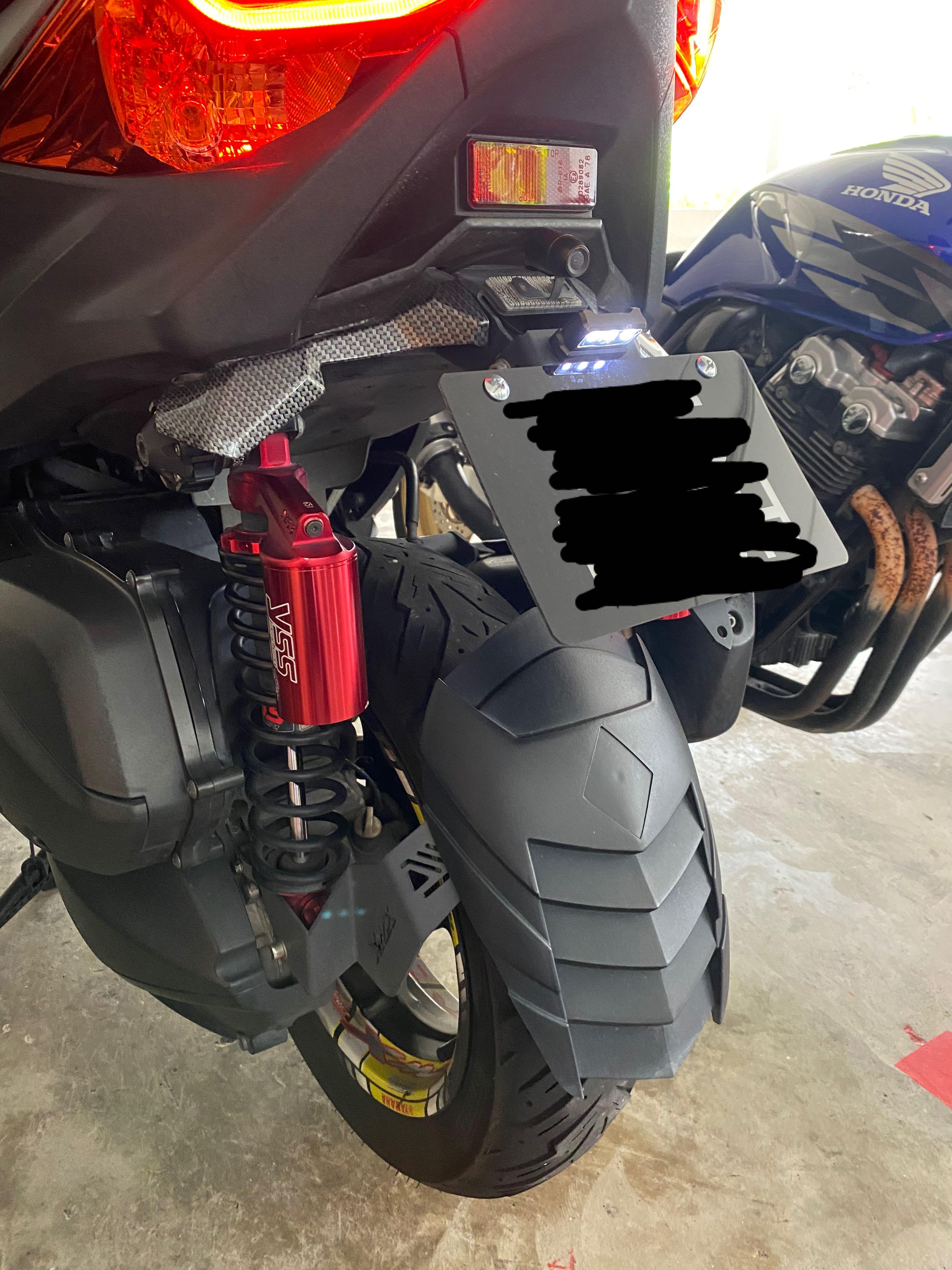 Xmax outlet tail tidy