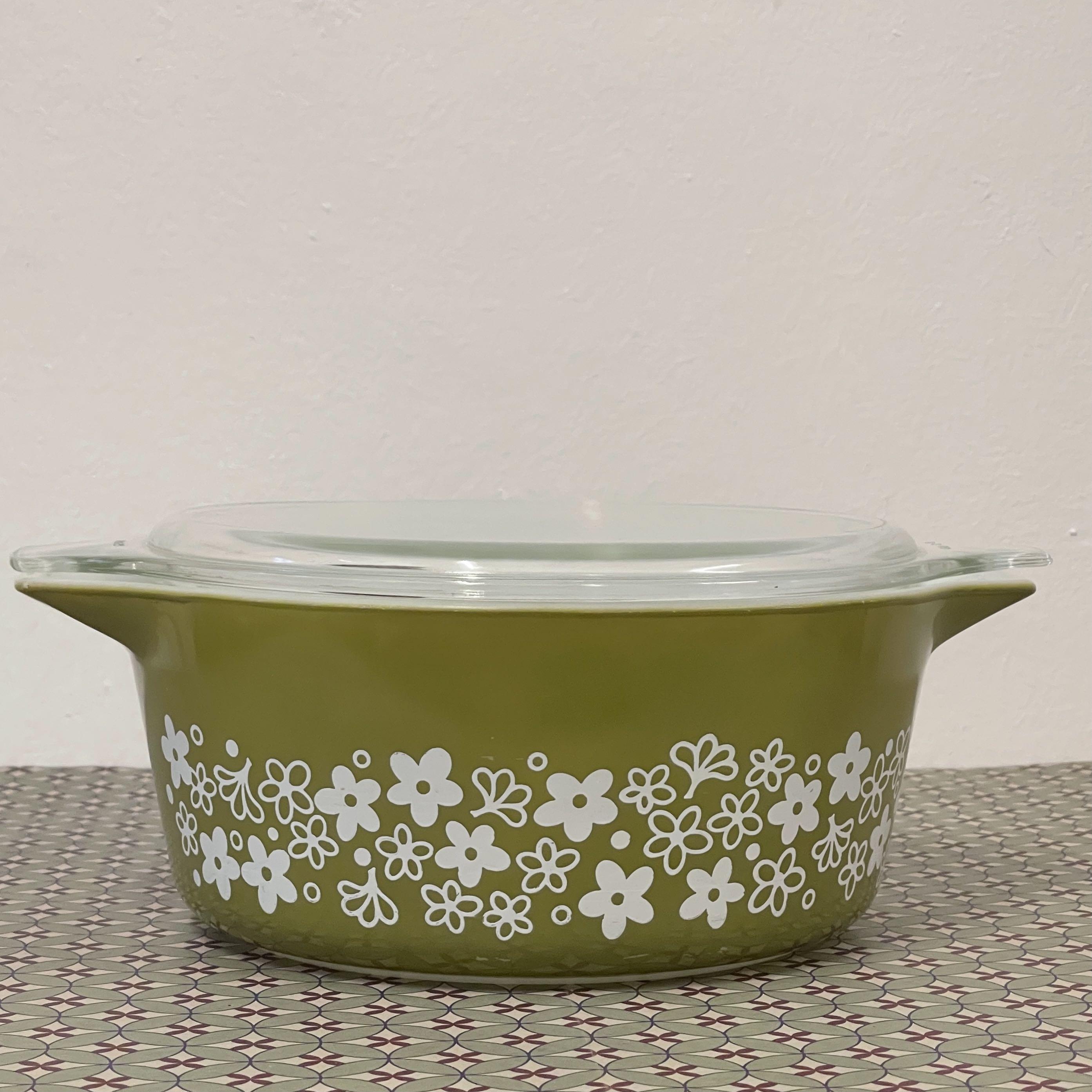 1 Vintage Pyrex Spring blossom ( 1) / crazy daisy 475 casserole with lid,  Furniture & Home Living, Kitchenware & Tableware, Cookware & Accessories on  Carousell