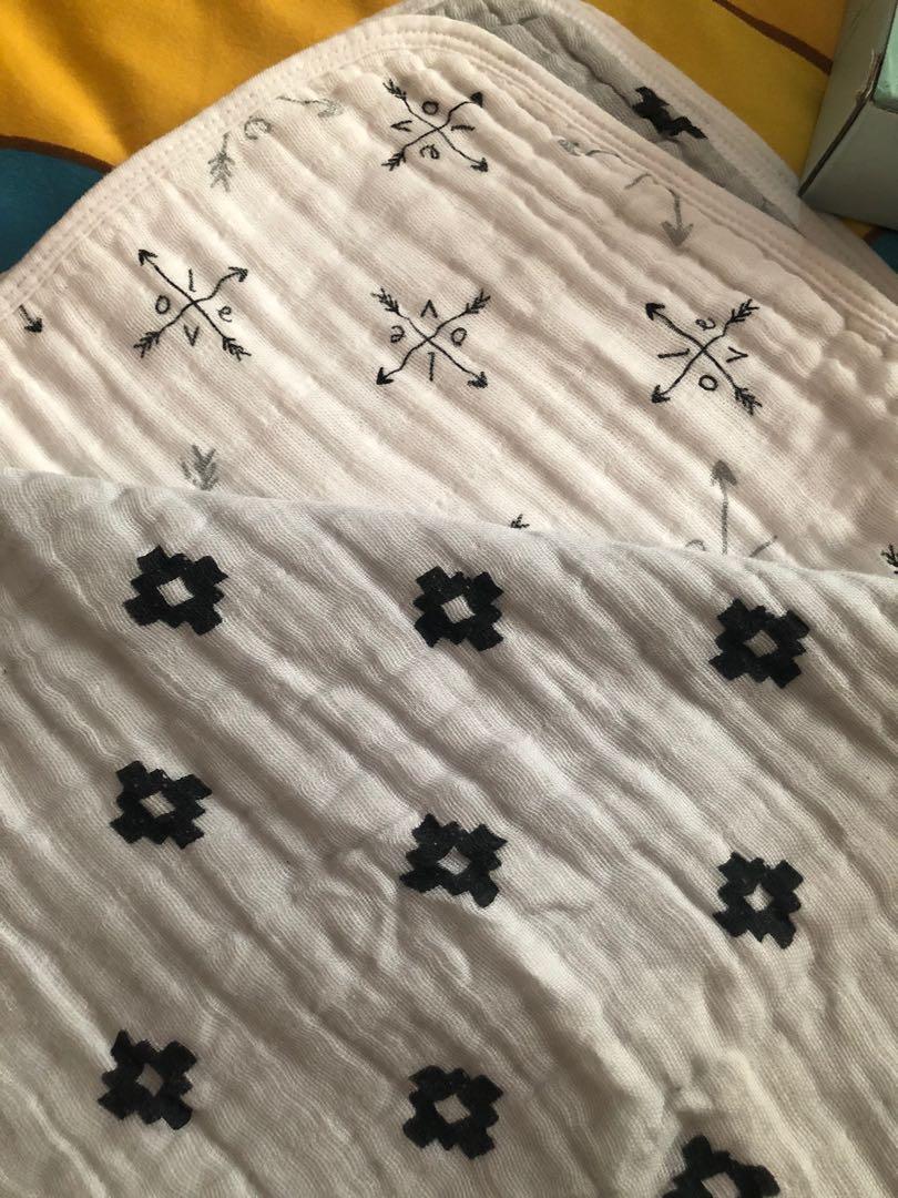 Aden and anais lovestruck blanket 2025