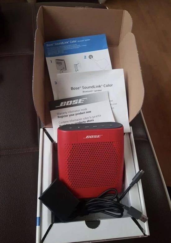 Bose soundlink bluetooth speakers (Category: Portable Audio Accessories) located in Quezon City. Submitted by decluttermnl (Listing ID 1110576856, Image 1). Description: .
