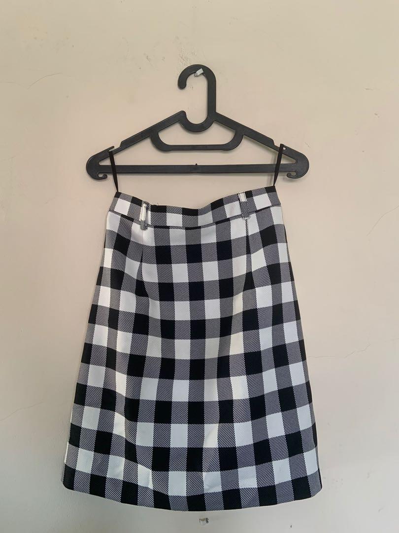 checkered skirts