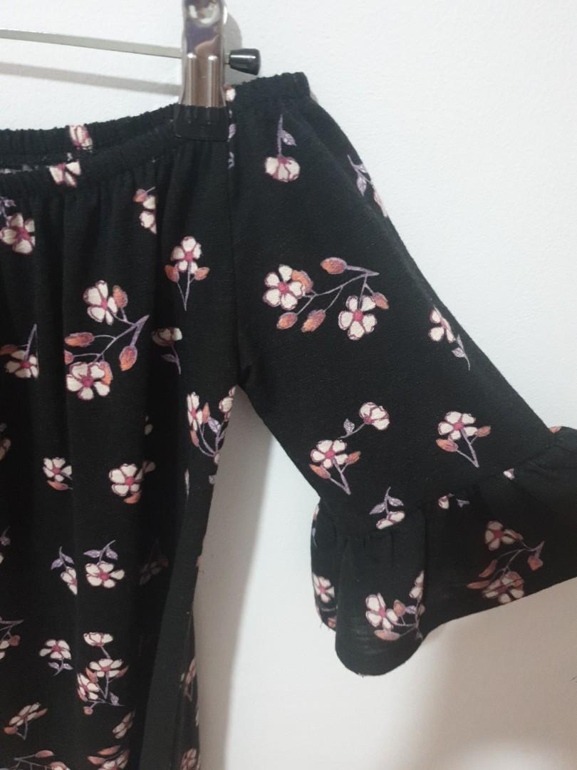 Cotton On off shoulder dress (Category: Dresses) located in Tanauan. Submitted by ada_closet (Listing ID 1110586387, Image 2). Description: used once cotton on off shoulder dress size xs.