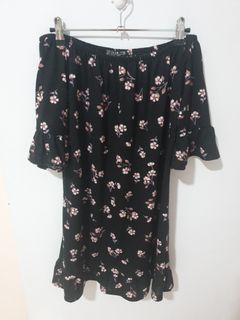 (Category: ) located in . Submitted by ada_closet (Listing ID 1110586387, Image 1). Description: .