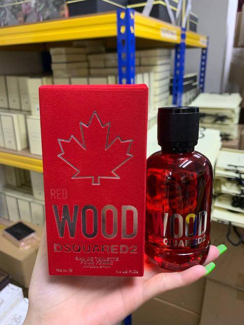 Red wood dsquared2 eau best sale de toilette pour femme