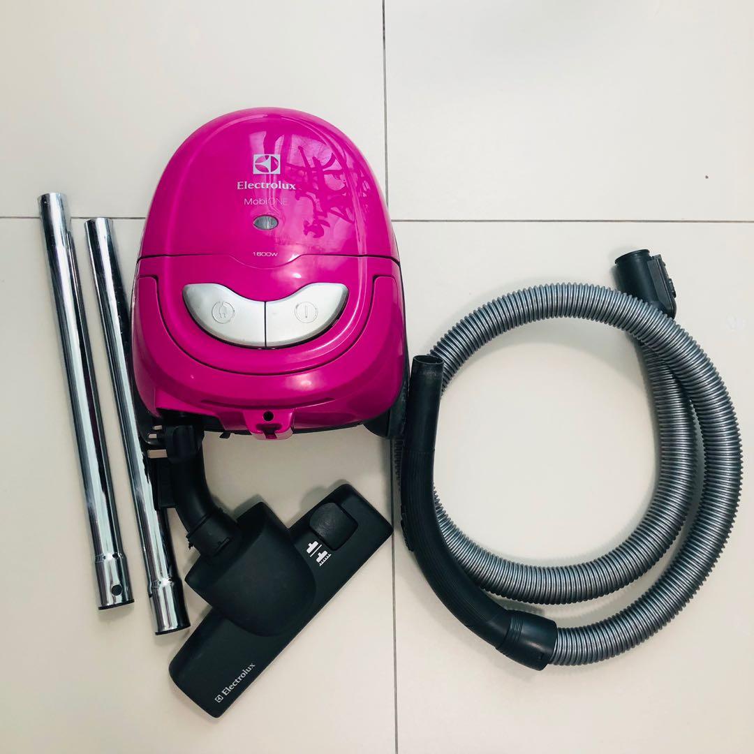 Electrolux ZMO1530M Bagged Vacuum 