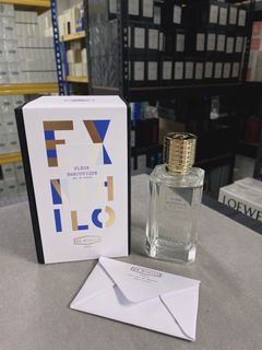 (Category: ) located in . Submitted by perfume_wholesaler (Listing ID 1110590764, Image 1). Description: .