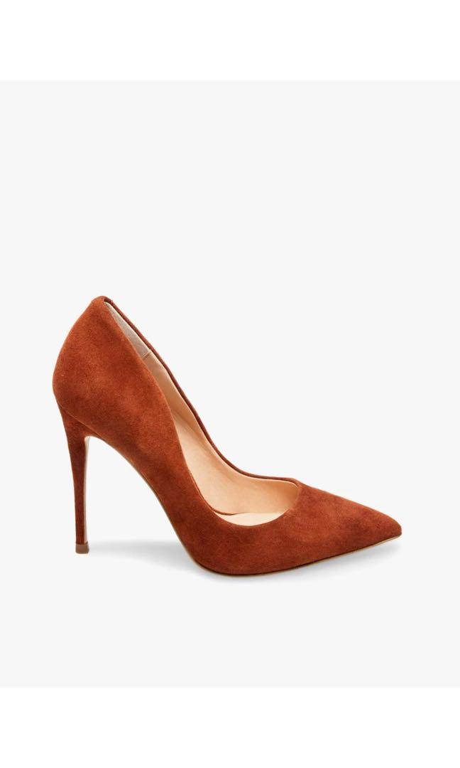 Daisie chestnut 2024 suede