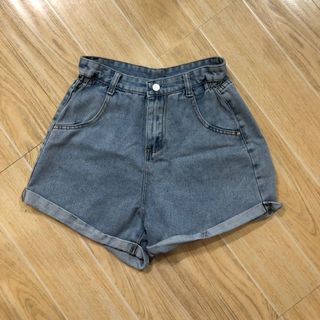 (Category: ) located in . Submitted by _declutter17 (Listing ID 1110521754, Image 1). Description: .