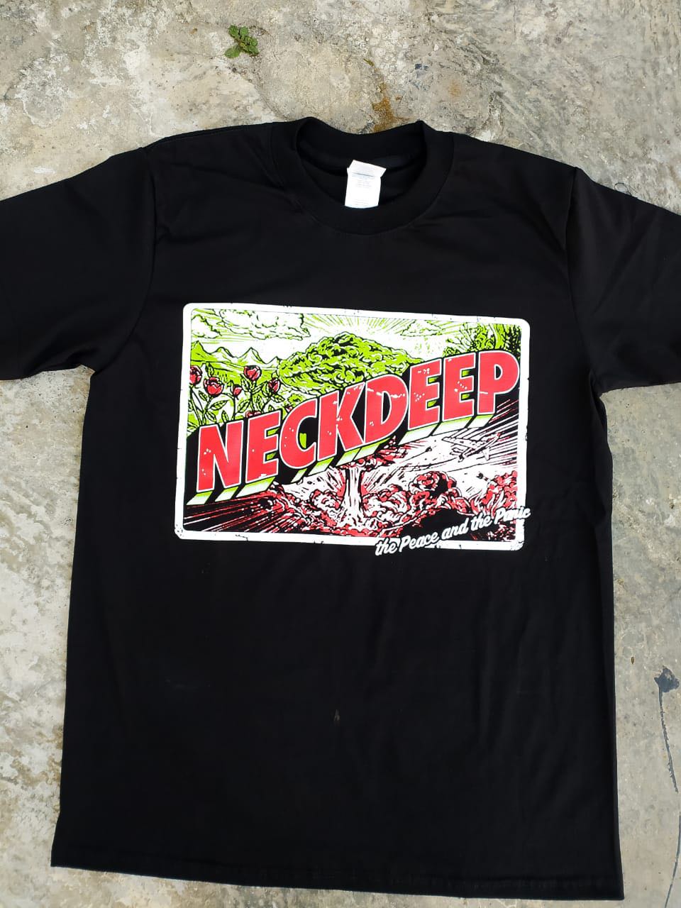 Kaos Band Neck Deep, Fesyen Pria 