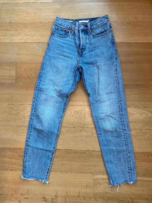 Levi's Wedgie Fit Shut Up Skinny Jeans Medium Wash 24, Women's Fashion,  Bottoms, Jeans & Leggings on Carousell