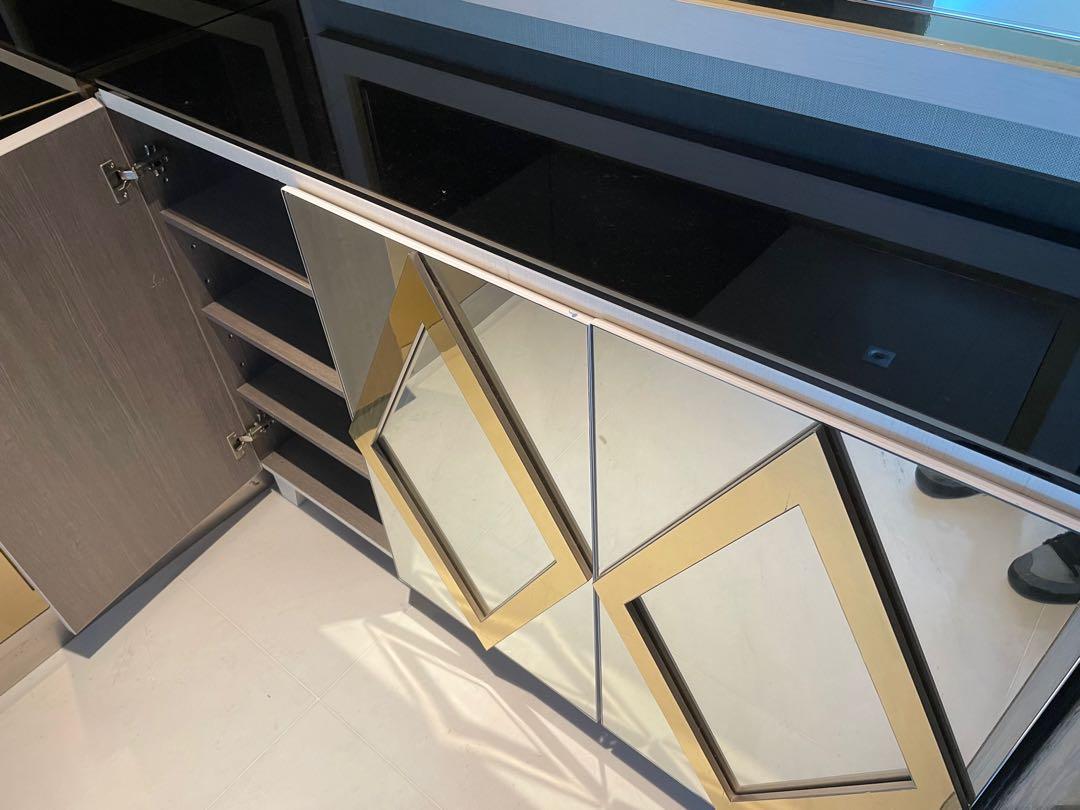 Luxury glass top shoe Furniture & Home Living, Furniture