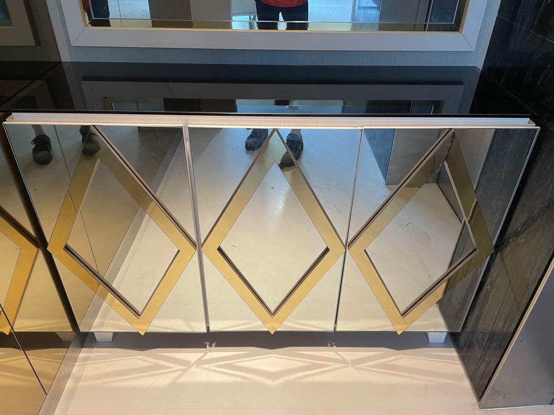 Luxury glass top shoe Furniture & Home Living, Furniture