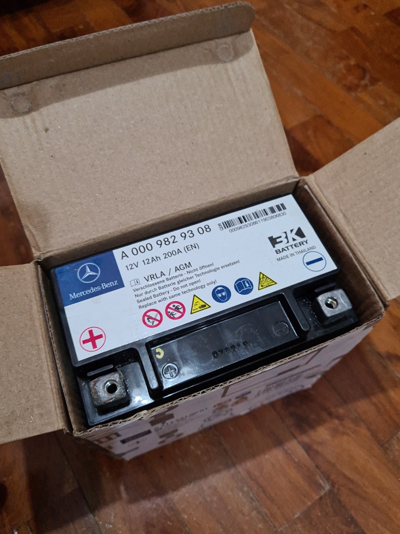 Genuine Mercedes Benz Auxiliary Battery 12V W221 W212 W164 NEW