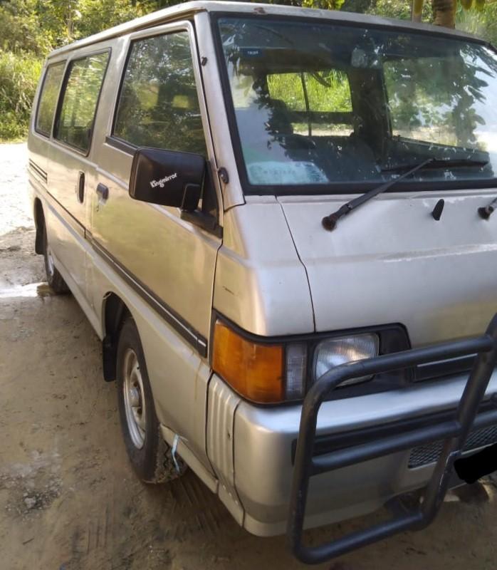 Mitsubishi delica l300 for sale shop