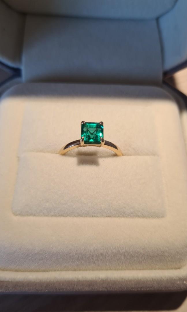 Gold ring with emerald stone best sale