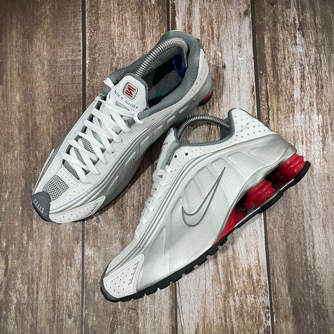 Nike Shox R4 Trainer