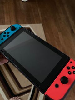 Nintendo Switch Console v2 Neon Blue/Red