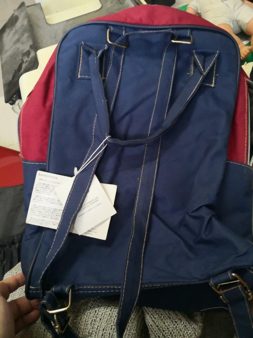 Offers (Category: Tote Bags) located in Kuala Lumpur. Submitted by sharyoe (Listing ID 1110463961, Image 3). Description: Clear stock, more details add me in wechat LovmeOoi.