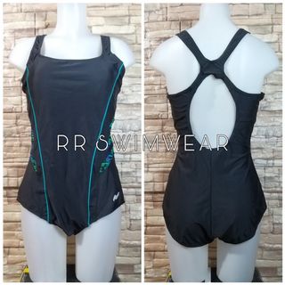 (Category: ) located in . Submitted by rrswimwearest2019 (Listing ID 1110485615, Image 1). Description: .