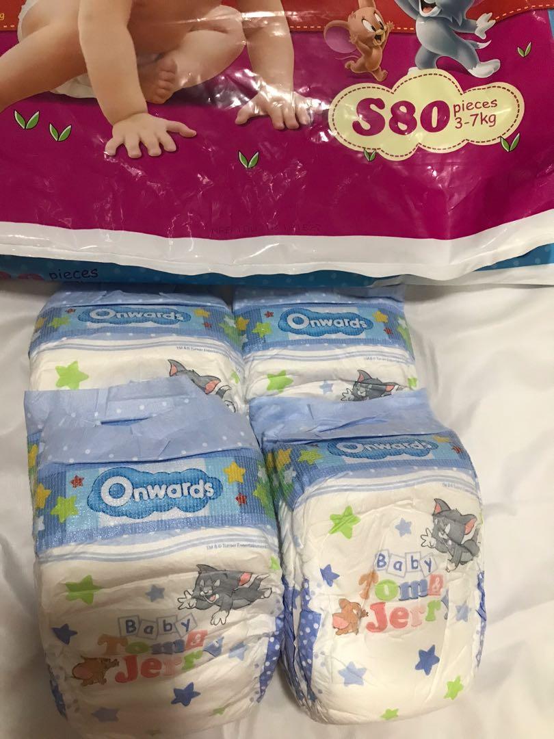 Opened packet Onwards Diapers S (37kg) Tom and Jerry series ., Babies & Kids, Bathing