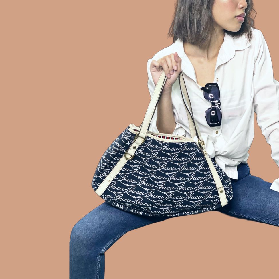 Gucci denim tote store