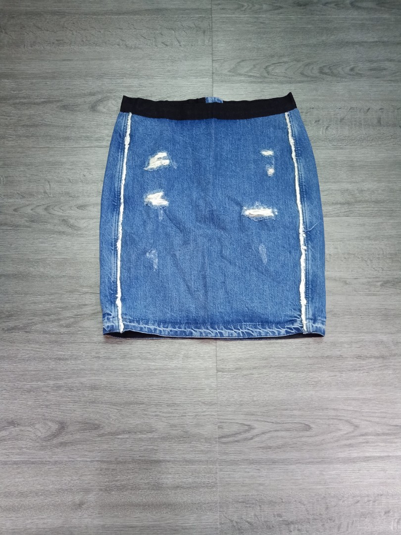 parisian ripped denim skirt