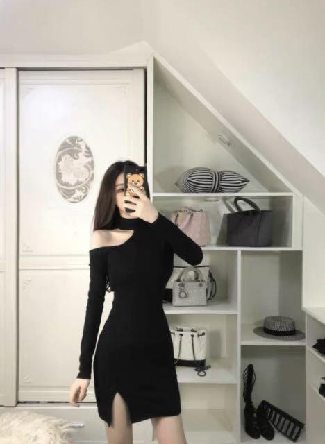 Half shoulder black dress online