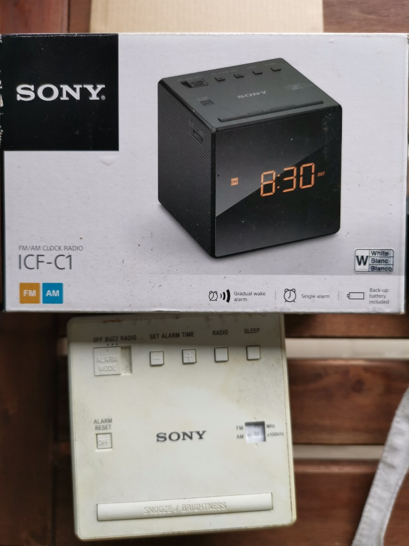 Sony Radio alarm clock icfc1, Audio, Other Audio Equipment on Carousell