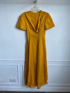 (Category: ) located in . Submitted by stylizedcloset (Listing ID 1110528044, Image 1). Description: .
