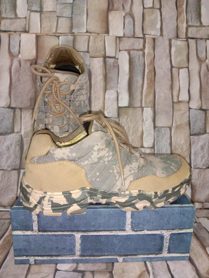 Titan cheap tactical boots