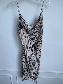 (Category: ) located in . Submitted by stylizedcloset (Listing ID 1110527406, Image 1). Description: .