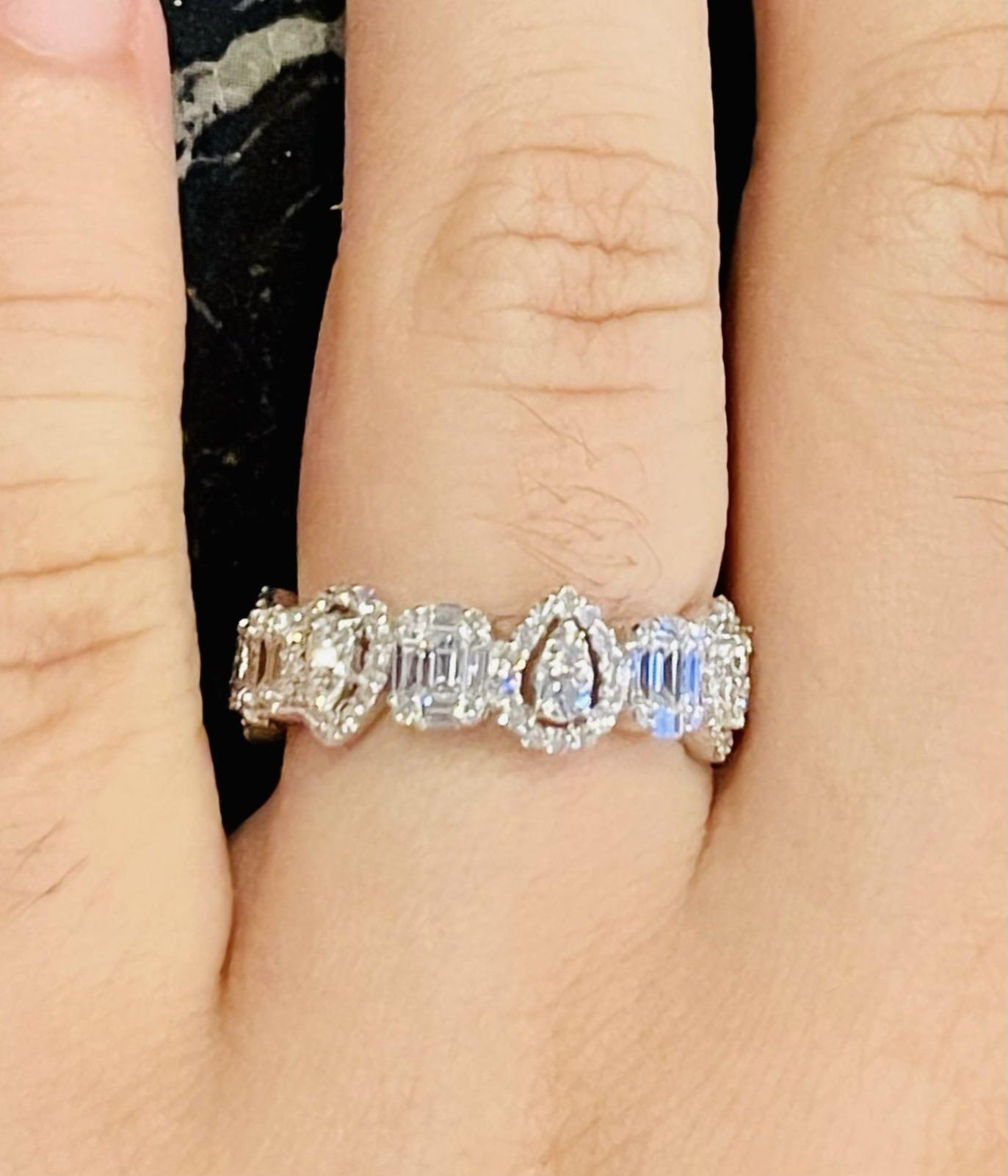 Gold diamond baguette ring store