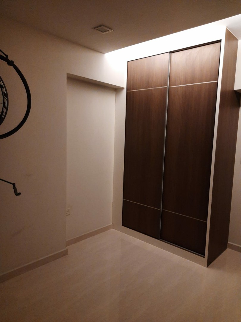 (Category: ) located in . Submitted by blavod1979 (Listing ID 1110817352, Image 1). Description: .