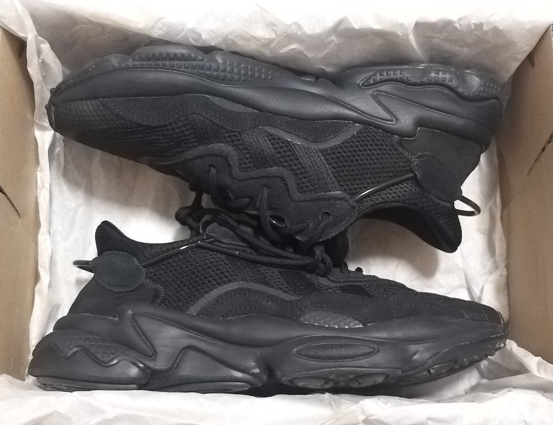 ozweego adidas black